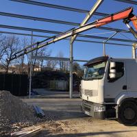 Bâtiment armature métallique